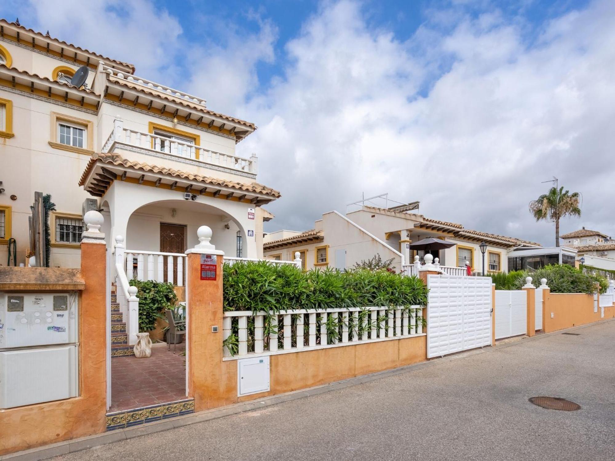 Casa vacanze Belvilla By Oyo Lomas De Cabo Roig